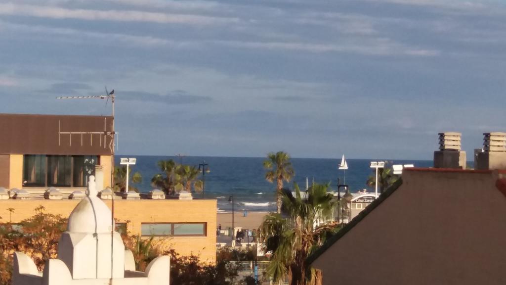 Apartmentsuitespain Atic Panoramic Beach فالنسيا المظهر الخارجي الصورة